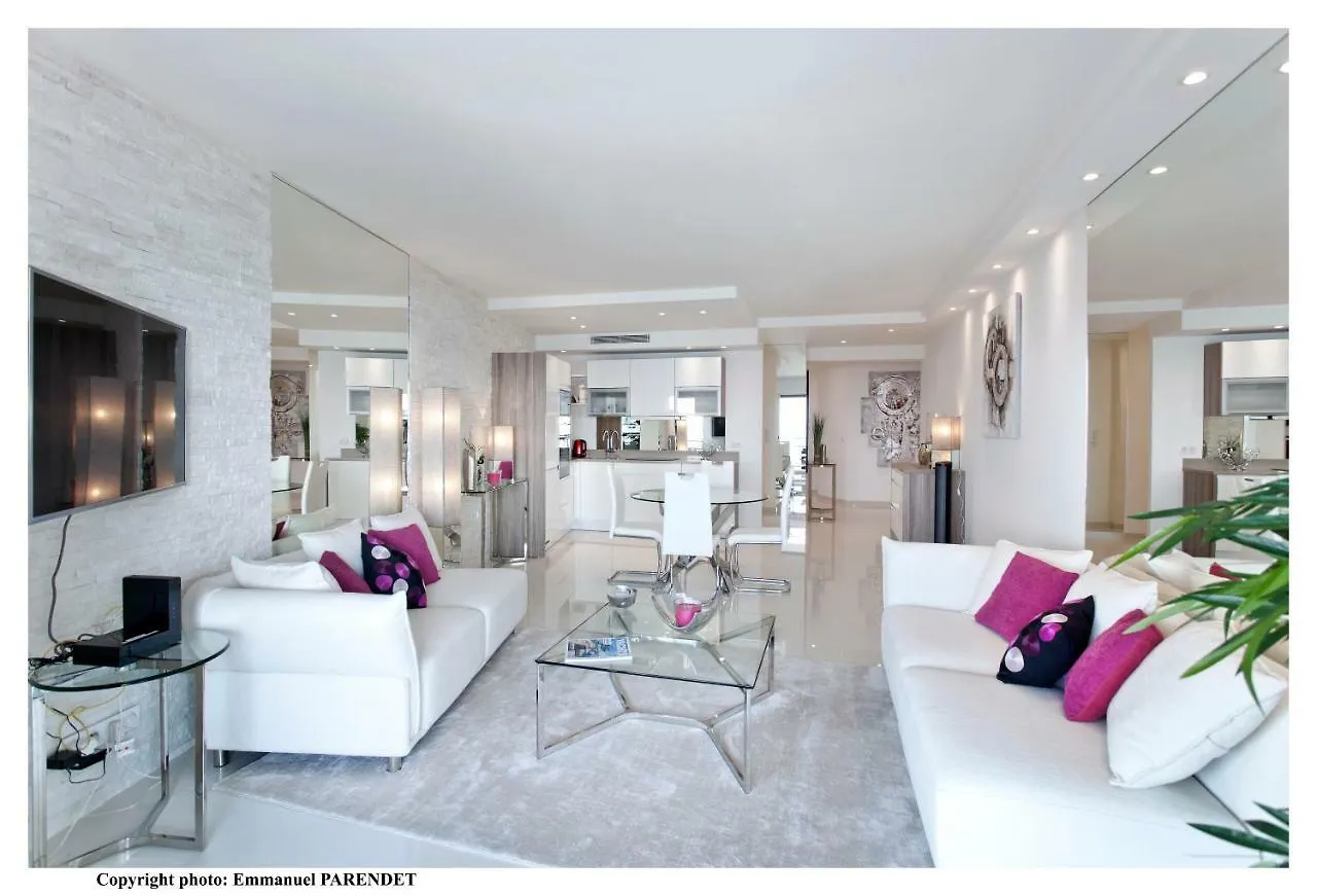 Beautiful Modern Apartment In La Croisette With Sea View カンヌ